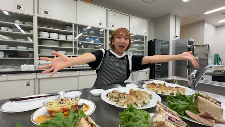 新名物グルメを試作!トロける「マグロのスジ」で餃子&サンド▼高橋成美の三浦半島移住生活